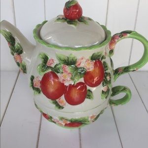 TEMPTATION APPLE TEAPOT AND TEACUP COMBO